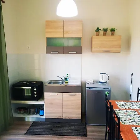 Olive Garden & بيت للعطل *