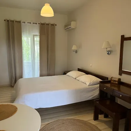 Olive Garden & Holiday home Acharavi (Corfu)