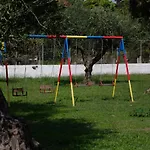 בית נופש Olive Garden & אצ'ארבי